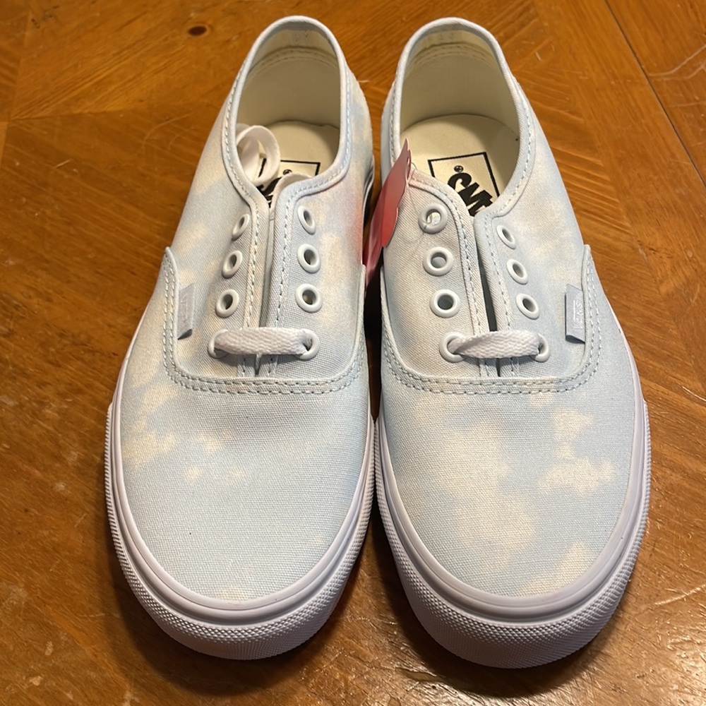 Women’s Vans Sneakers Authentic ‘Bleach Wash’ Blue / White Size 6 NEW - Picture 2 of 5